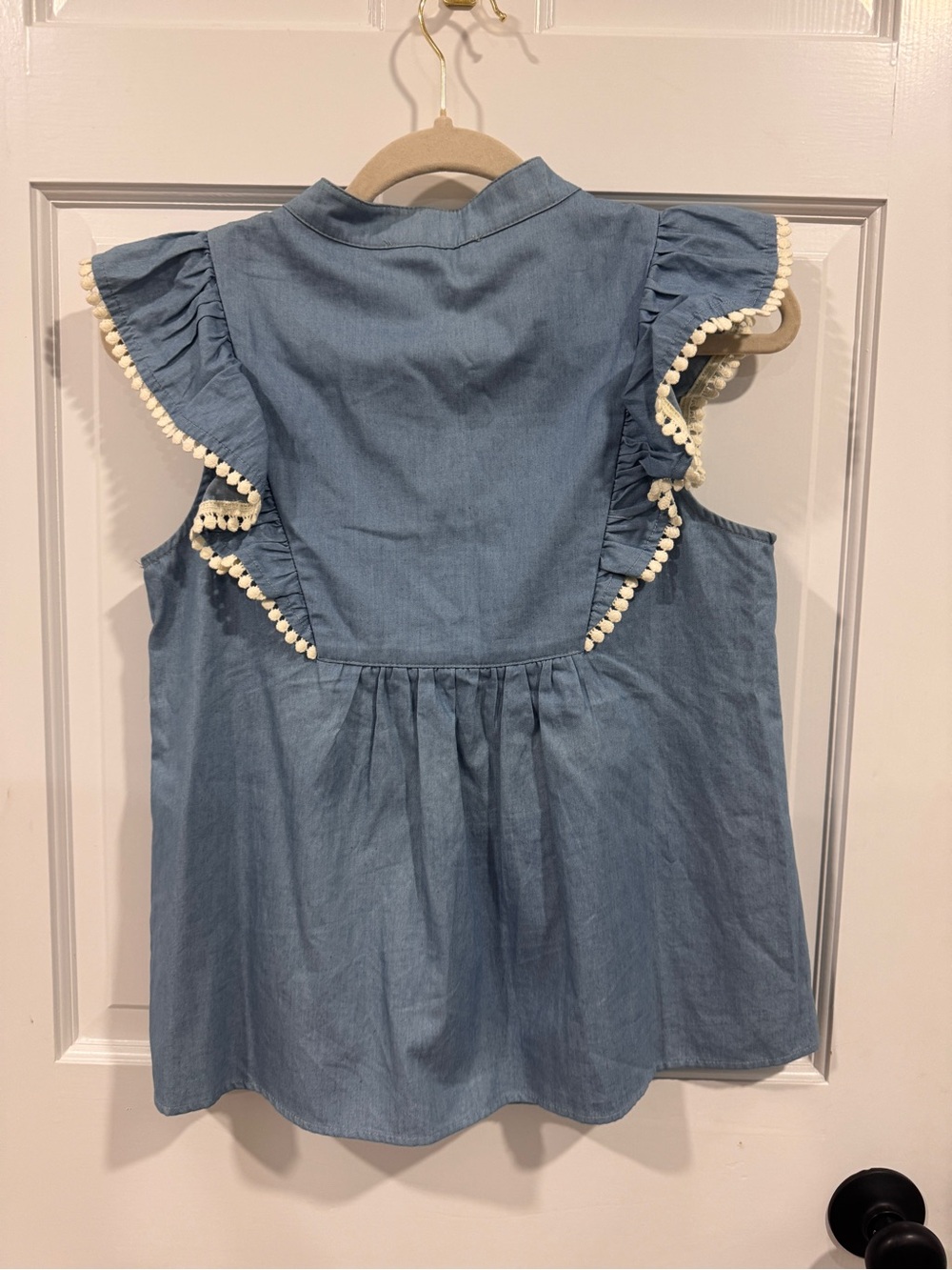 THML XS Light Blue Chambray Top with Multicolor Embroidery - Picture 8 of 8